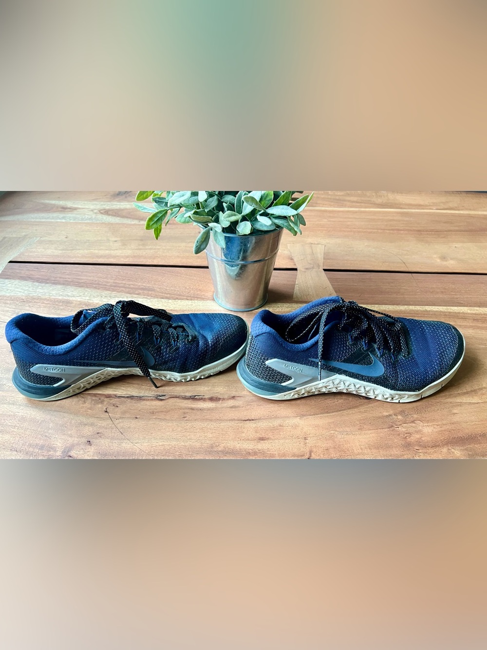 Nike Metcon Cross-Training Sneakers - Navy Blue & Gray Sparkle